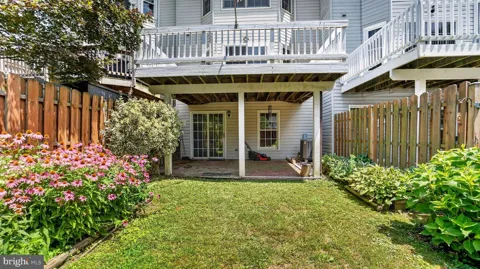 6632 COMMODORE COURT