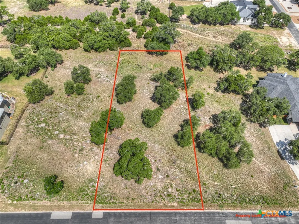 1613 Bella Vista Canyon Lake, TX 78133