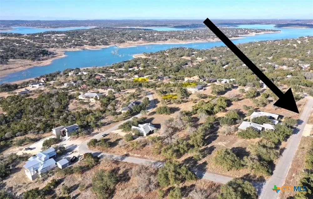 1613 Bella Vista Canyon Lake, TX 78133