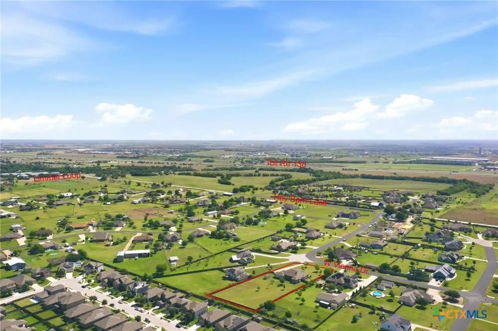 120 W Vienna Drive Hutto, TX 78634