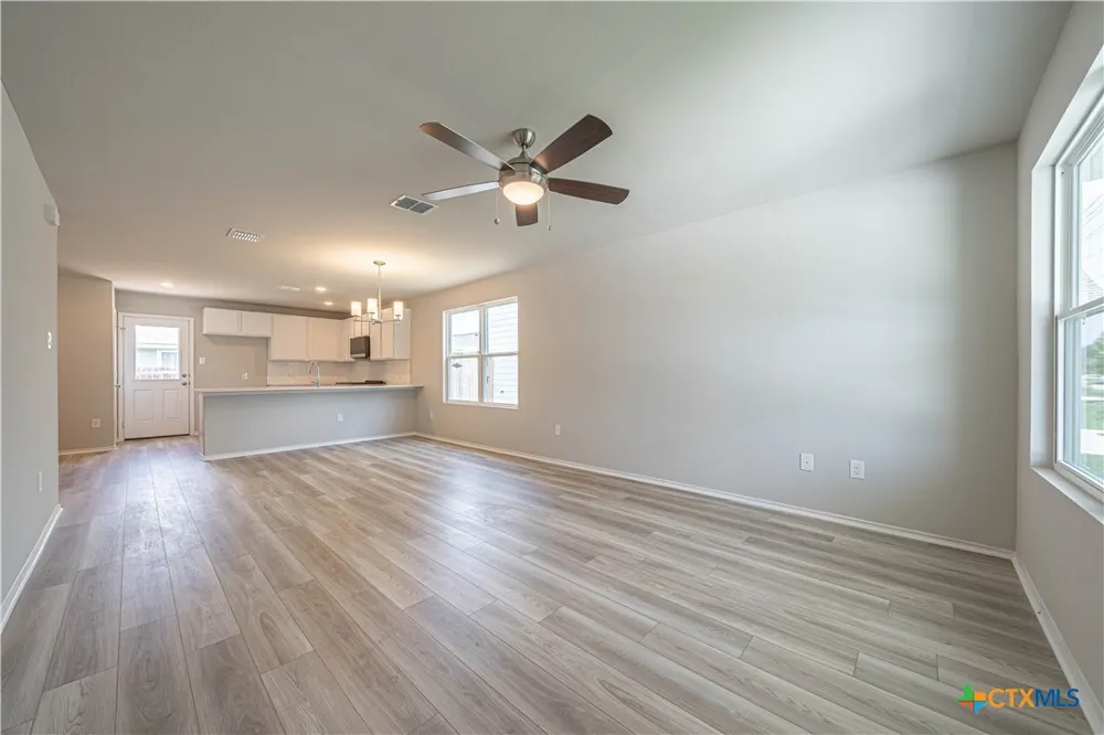 304 West Martindale St Seguin, TX 78155