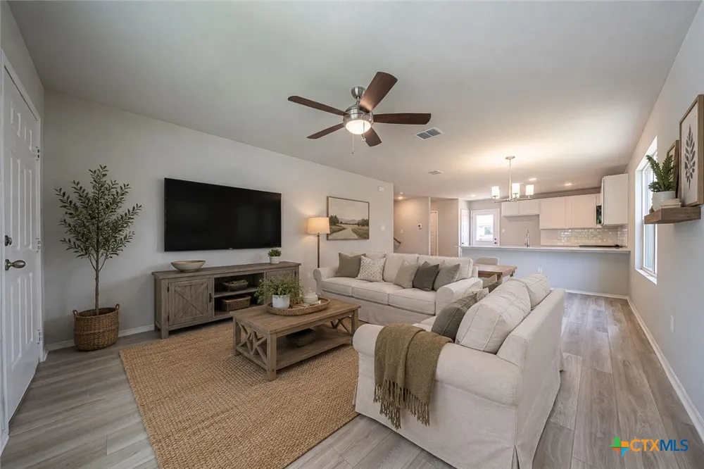 304 West Martindale St Seguin, TX 78155