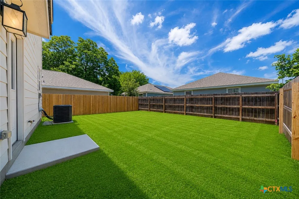 304 West Martindale St Seguin, TX 78155