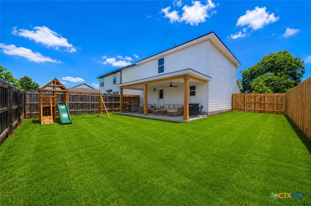 304 West Martindale St Seguin, TX 78155