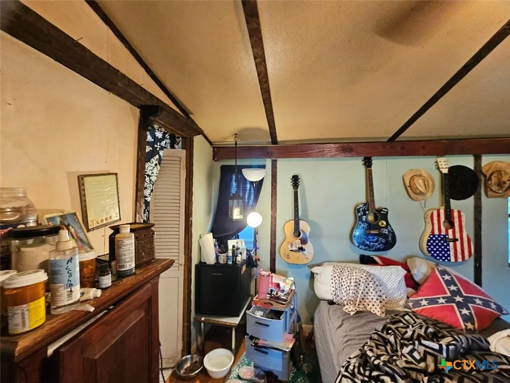 424 Christopher Drive #B Eddy, TX 76524