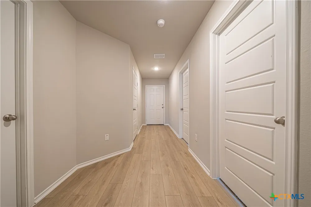 240 West Martindale Seguin, TX 78155