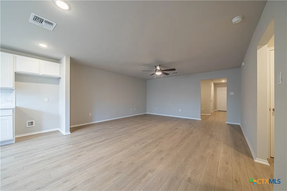 240 West Martindale Seguin, TX 78155