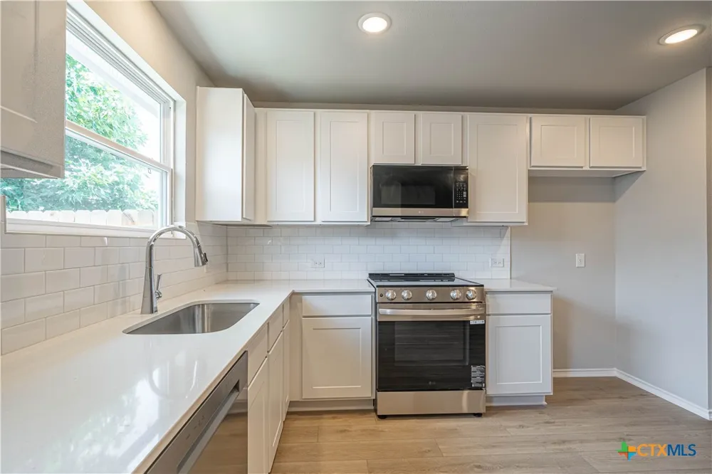 240 West Martindale Seguin, TX 78155