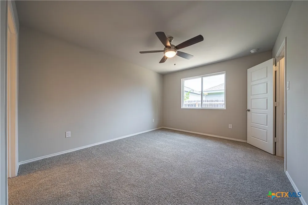 240 West Martindale Seguin, TX 78155