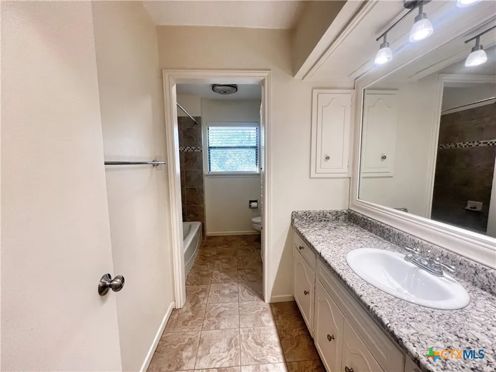 1438 Plumeria Street San Antonio, TX 78232