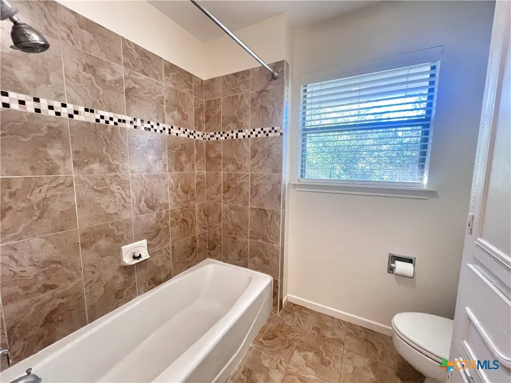 1438 Plumeria Street San Antonio, TX 78232