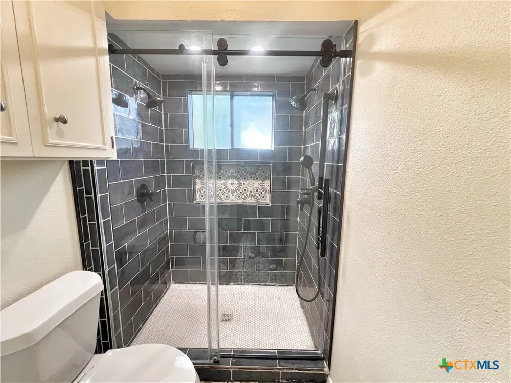 1438 Plumeria Street San Antonio, TX 78232