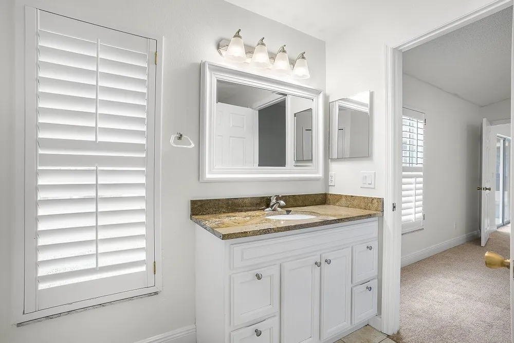 966 E 13th Square Vero Beach, FL 32960