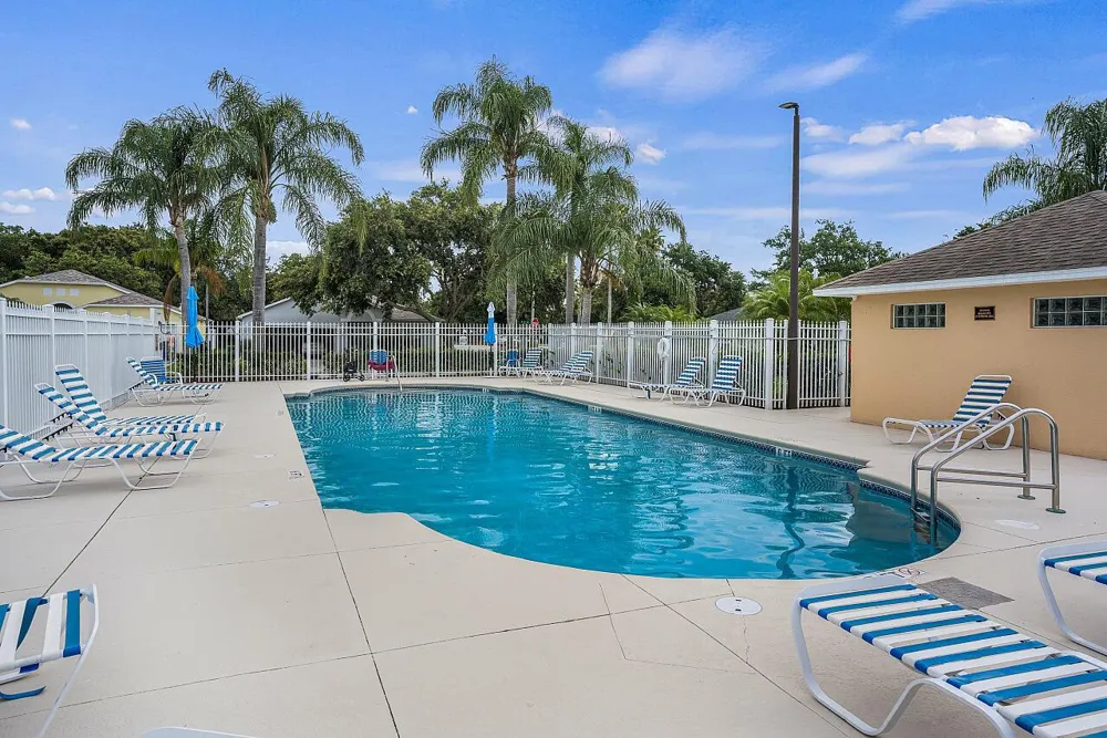 966 E 13th Square Vero Beach, FL 32960