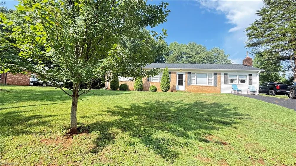 110 Sarah Street Mount Airy, NC 27030