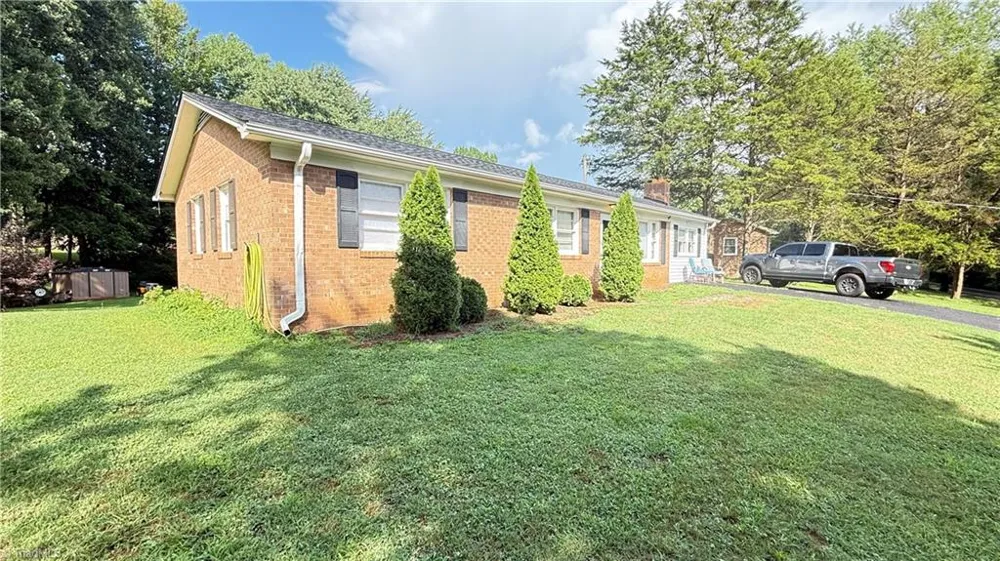 110 Sarah Street Mount Airy, NC 27030