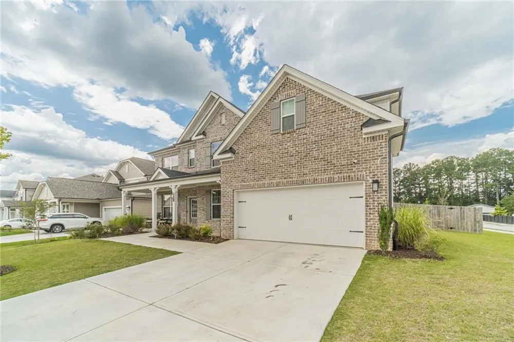 2532 Brown Dove Way Grayson, GA 30017