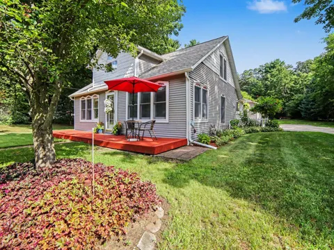 2620 Middle Lake Road