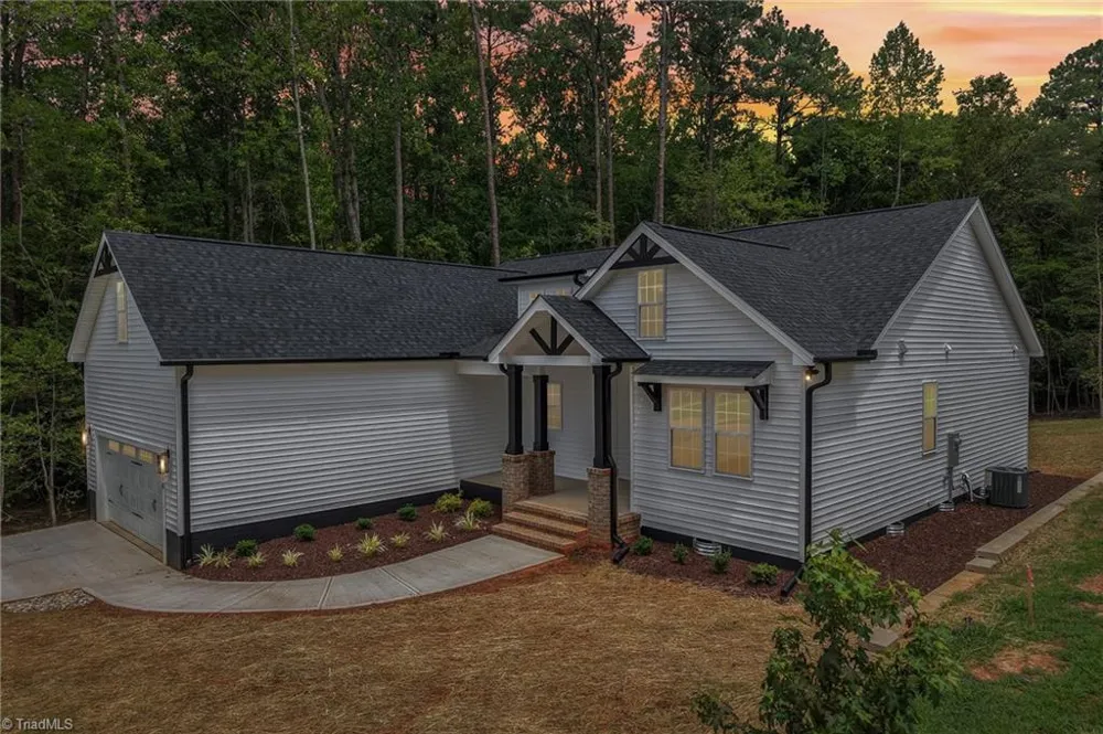 1316 Sagamore Drive Louisburg, NC 27549
