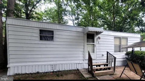 29 ELMWOOD DRIVE