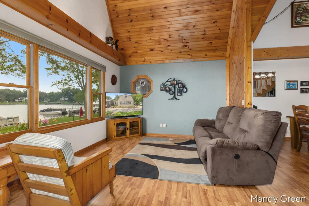 2858 Hall Street Orleans, MI 48865