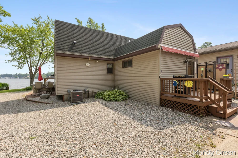 2858 Hall Street Orleans, MI 48865