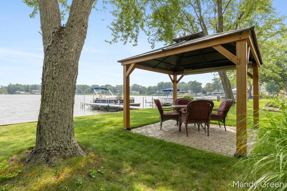 2858 Hall Street Orleans, MI 48865