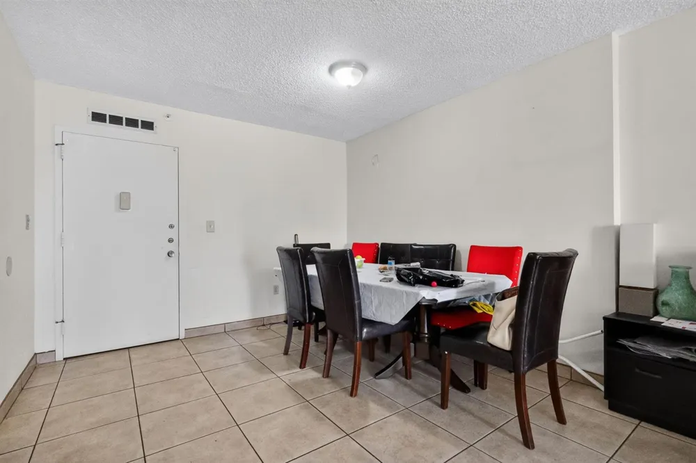 2780 NE 183RD STREET #112 Aventura, FL 33160