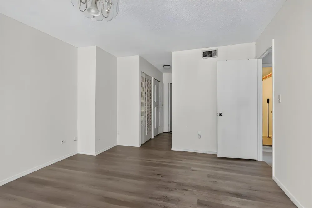 2780 NE 183RD STREET #112 Aventura, FL 33160
