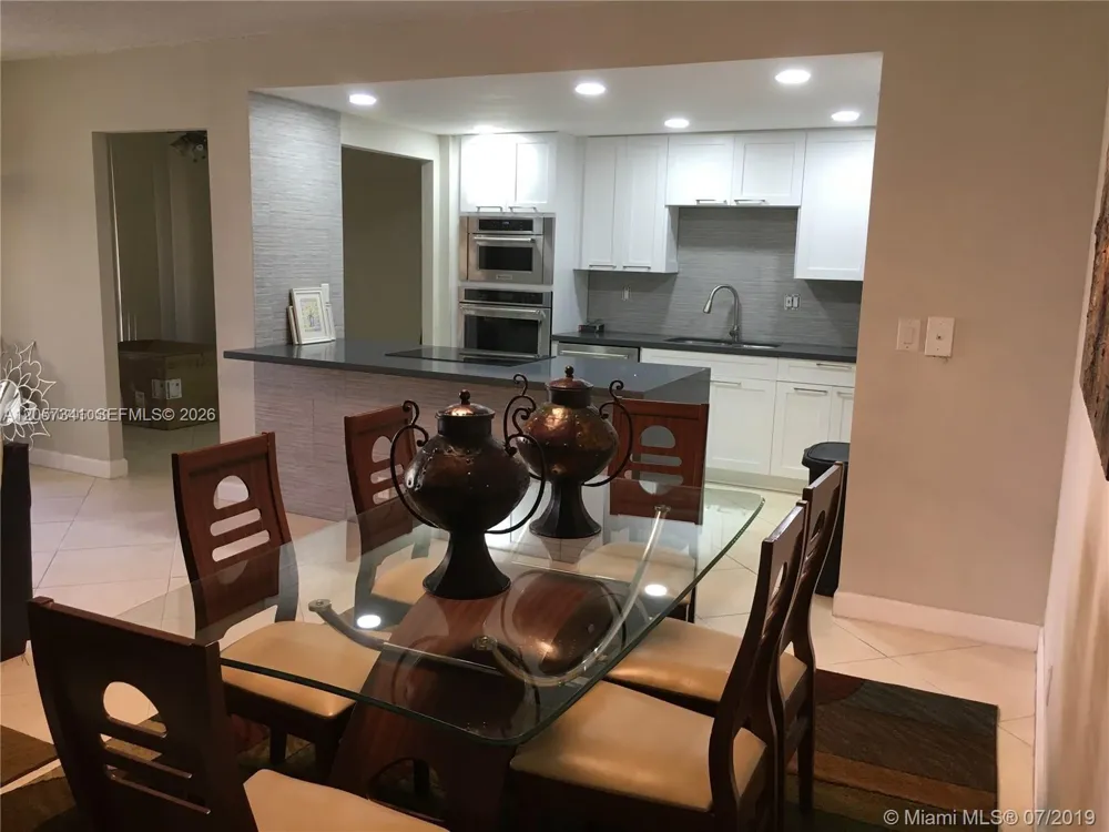 141 CRANDON BL #347 Key Biscayne, FL 33149