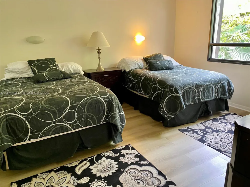 141 CRANDON BL #347 Key Biscayne, FL 33149