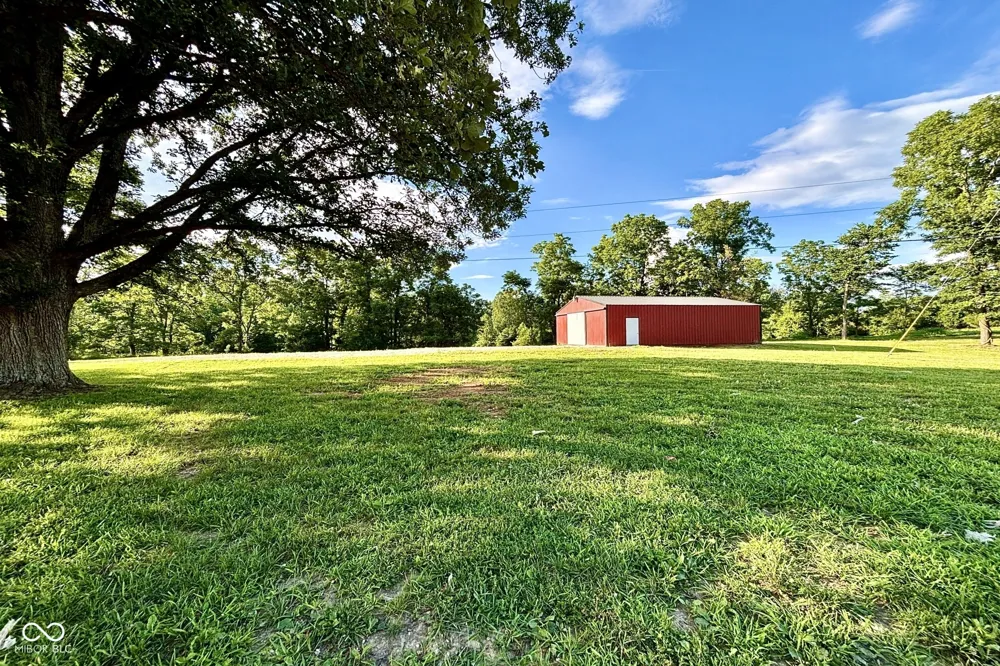 3139 W Water Tower Road Salem, IN 47167