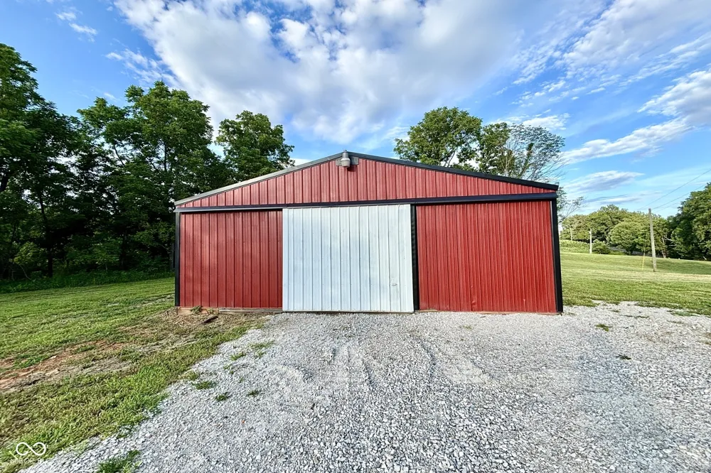 3139 W Water Tower Road Salem, IN 47167