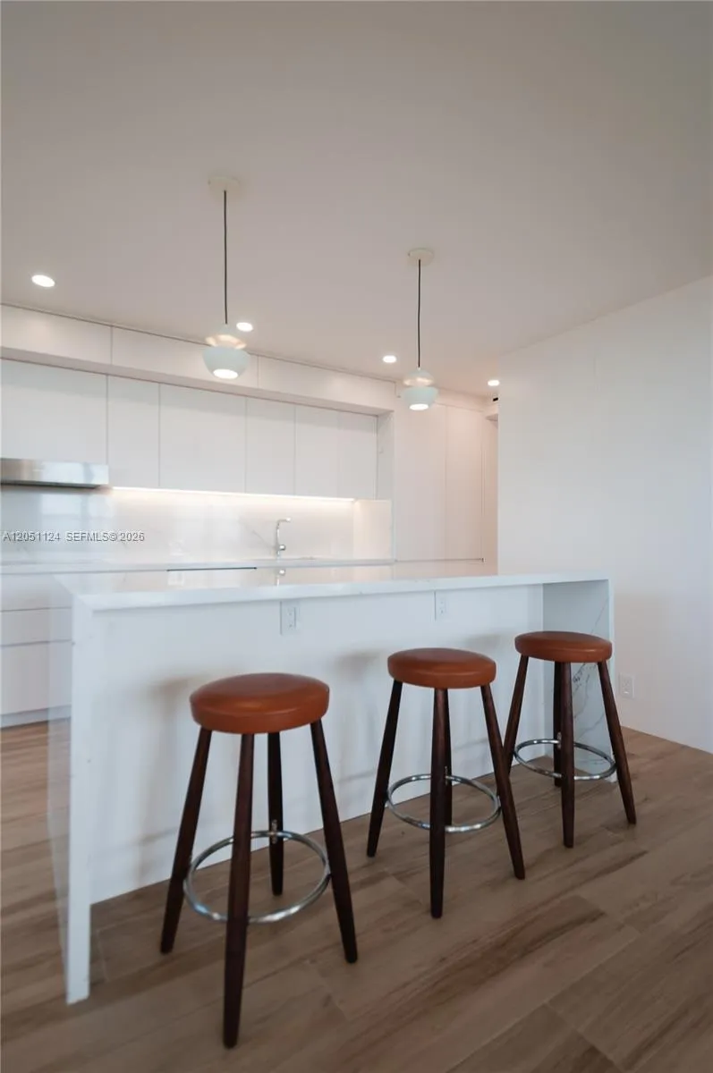 1121 Crandon Blvd #D301 Key Biscayne, FL 33149
