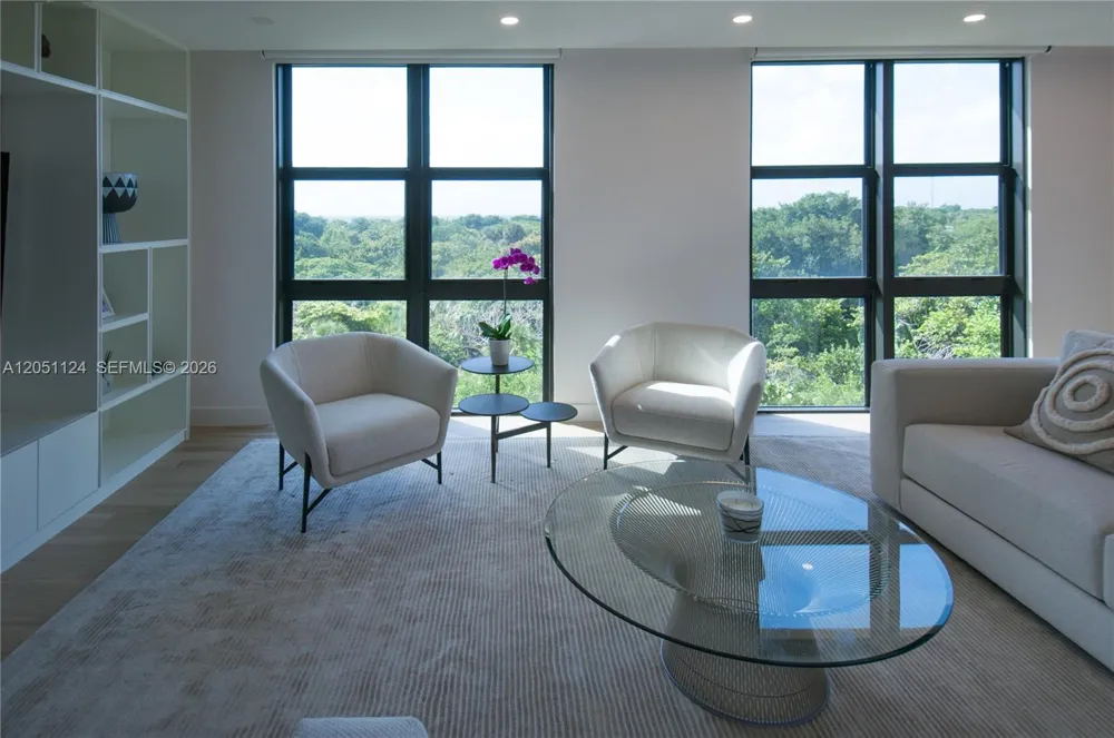 1121 Crandon Blvd #D301 Key Biscayne, FL 33149