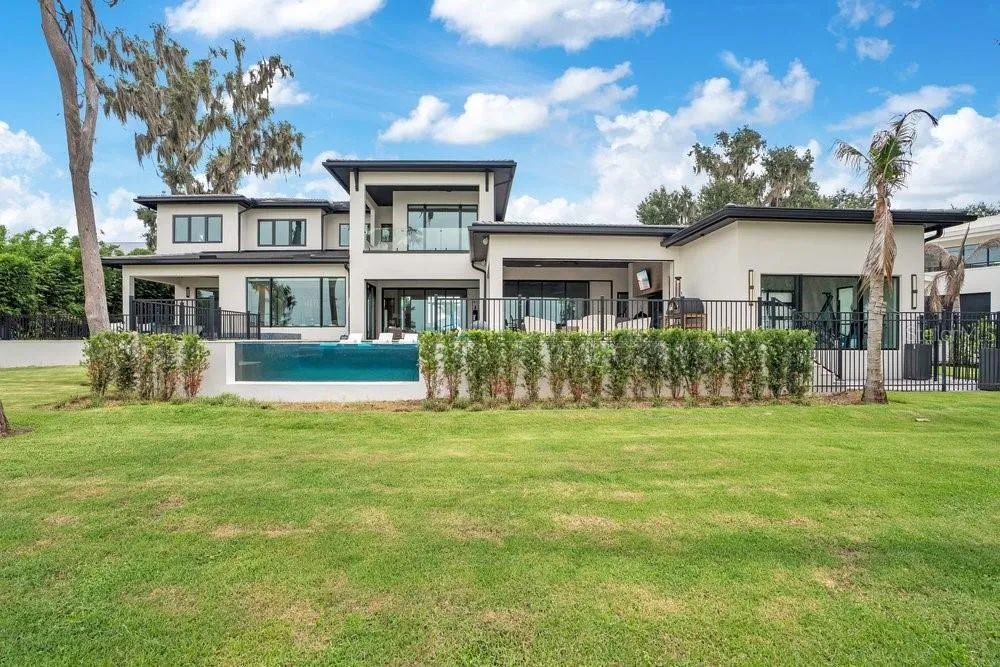 724 W 2ND AVENUE Windermere, FL 34786