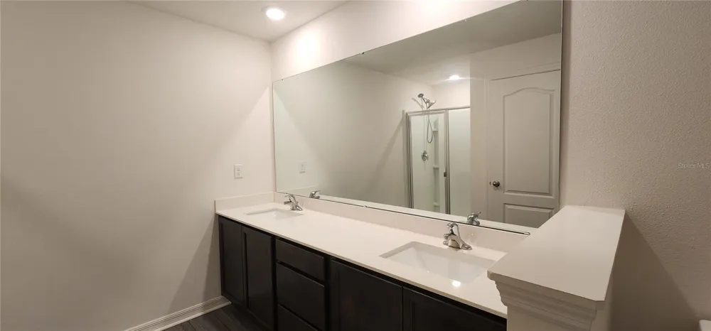 1531 WYNFORD CIRCLE Tavares, FL 32778