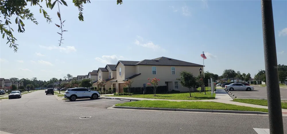 1531 WYNFORD CIRCLE Tavares, FL 32778