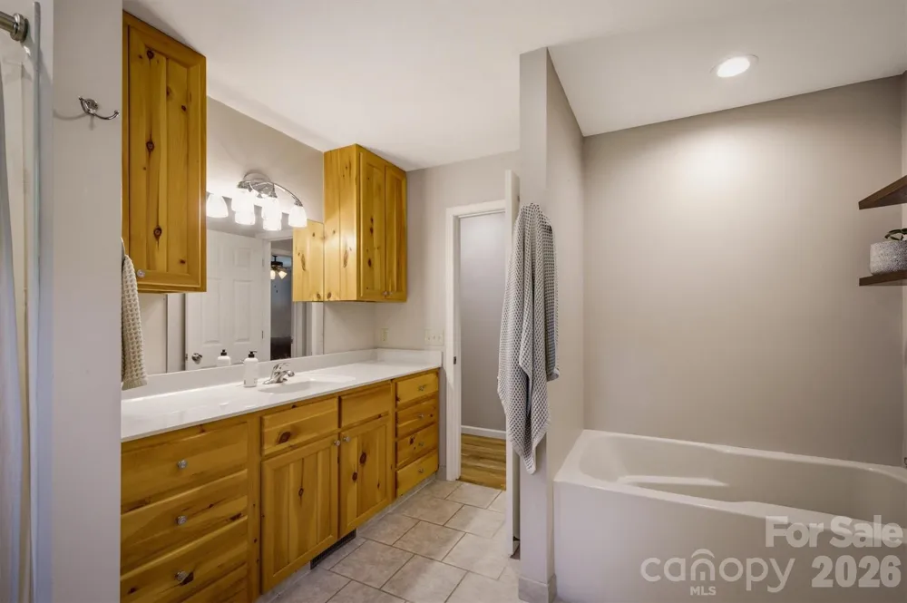 5926 Dysartsville Road Morganton, NC 28655