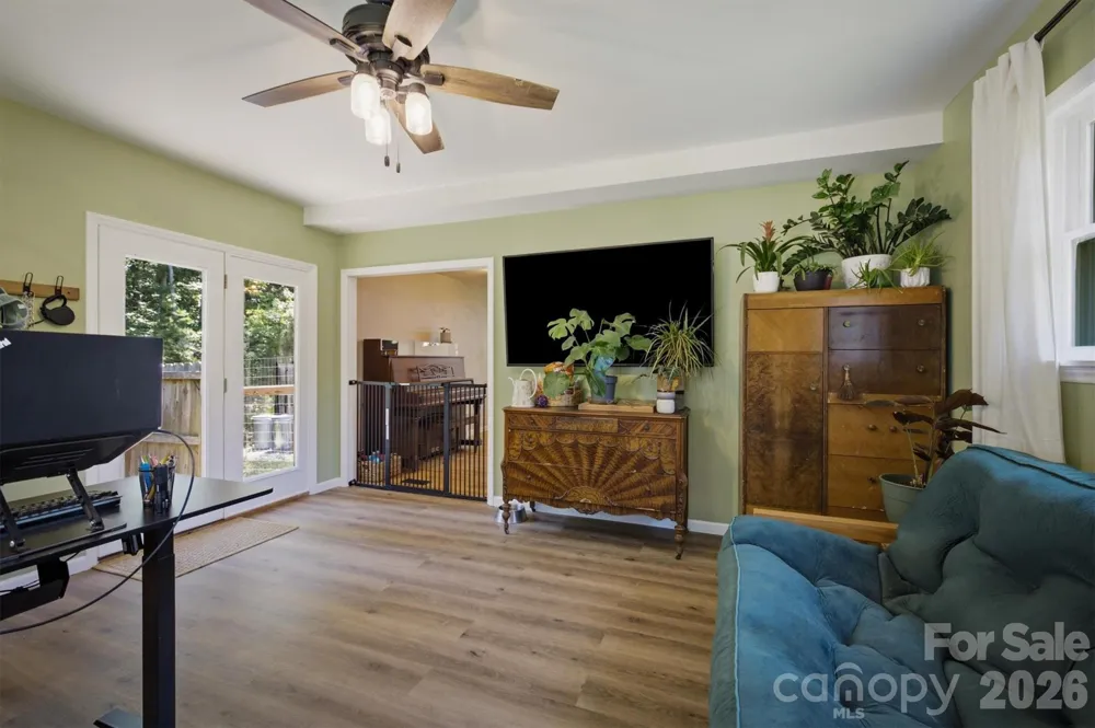 5926 Dysartsville Road Morganton, NC 28655