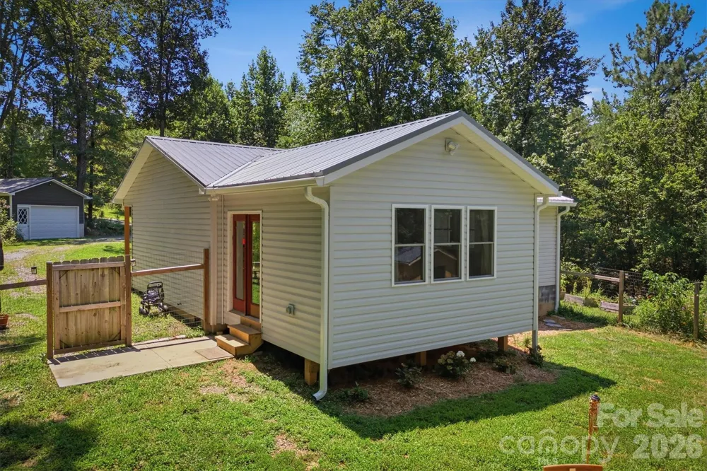 5926 Dysartsville Road Morganton, NC 28655