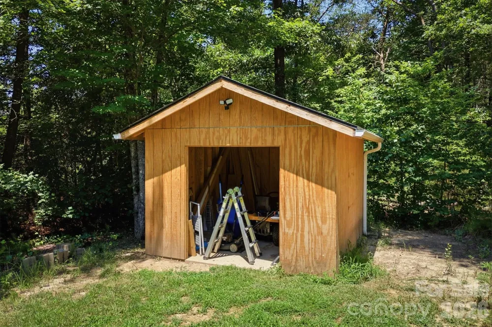 5926 Dysartsville Road Morganton, NC 28655