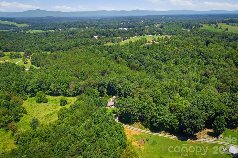 5926 Dysartsville Road Morganton, NC 28655