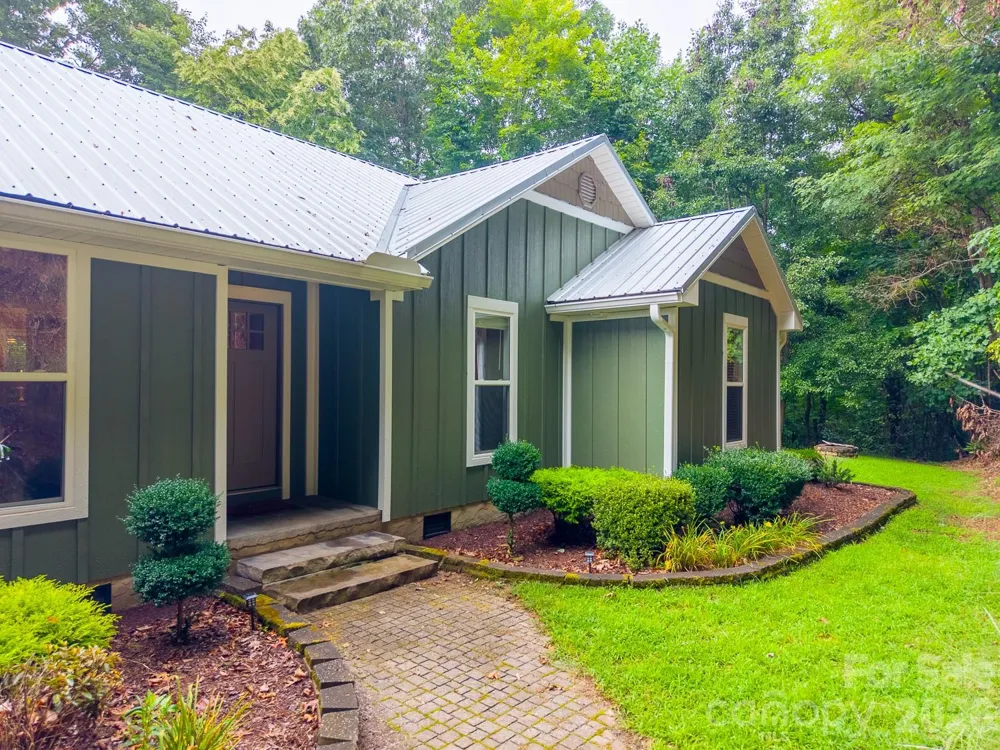 544 Stonehaven Drive Cullowhee, NC 28723