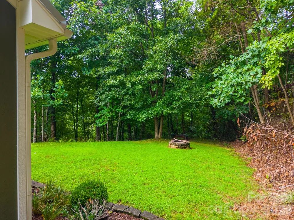 544 Stonehaven Drive Cullowhee, NC 28723