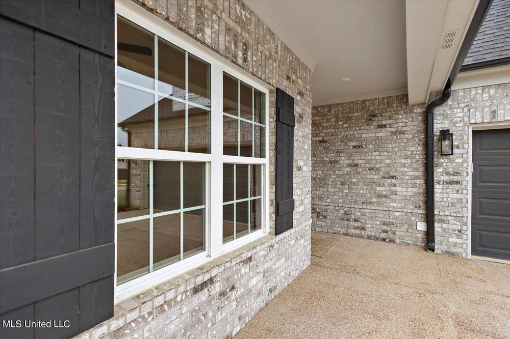6396 River Lane Walls, MS 38680