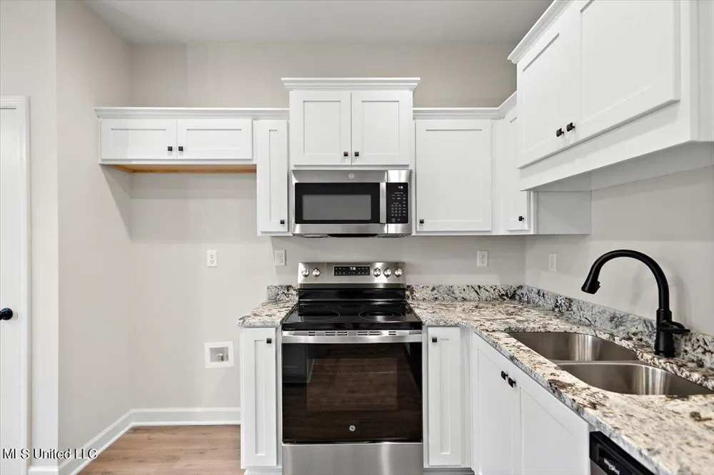 6396 River Lane Walls, MS 38680