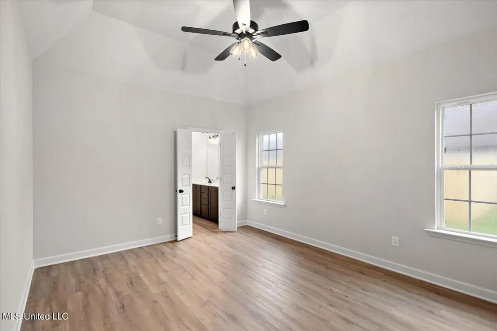 6396 River Lane Walls, MS 38680