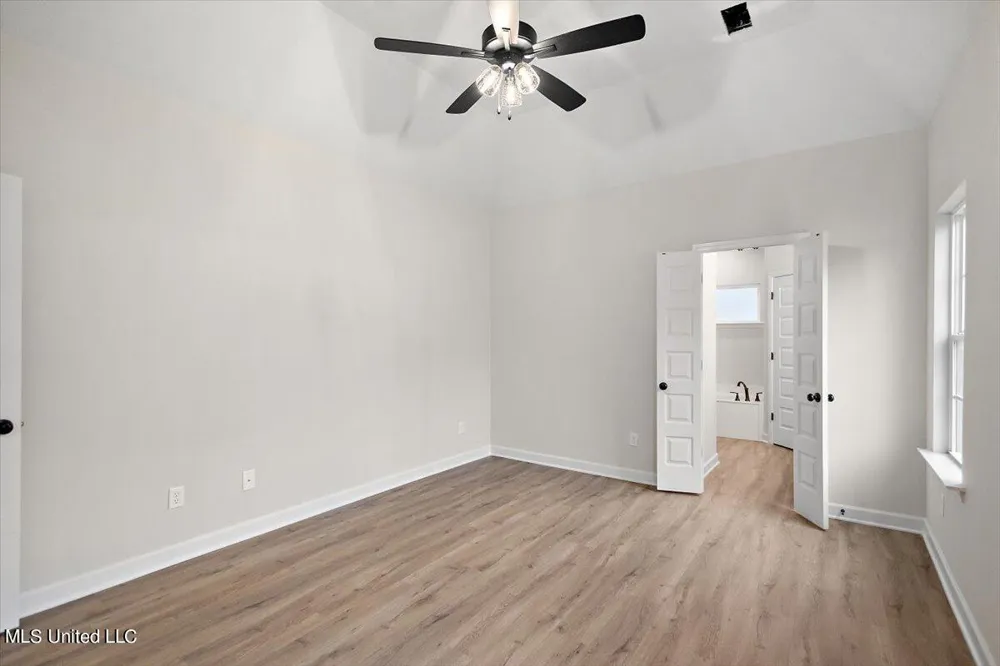 6396 River Lane Walls, MS 38680