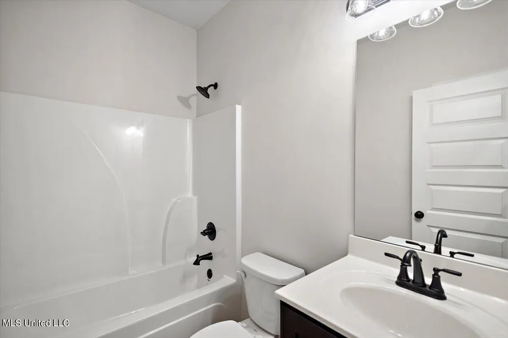 6396 River Lane Walls, MS 38680